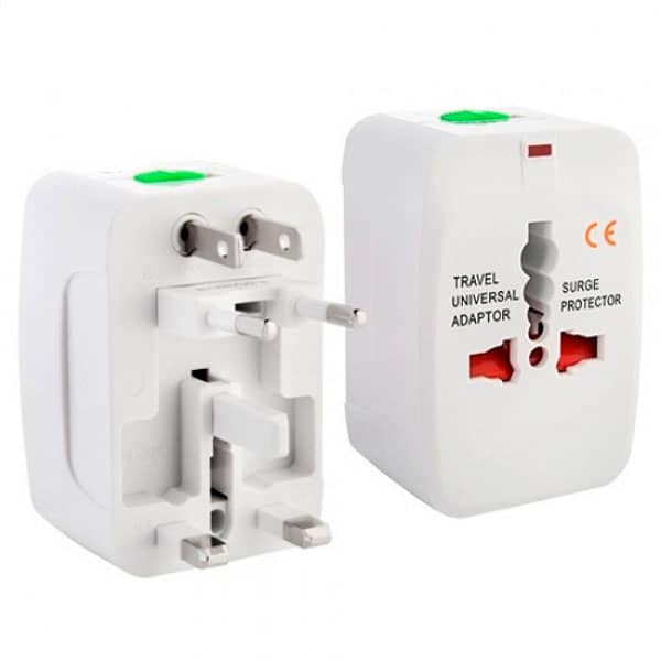 Adaptador de Tomada Universal Brinde