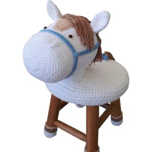Banqueta com Capa de Crochê de Cavalo