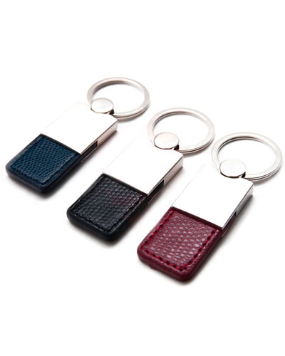 Chaveiro em metal e couro personalizado