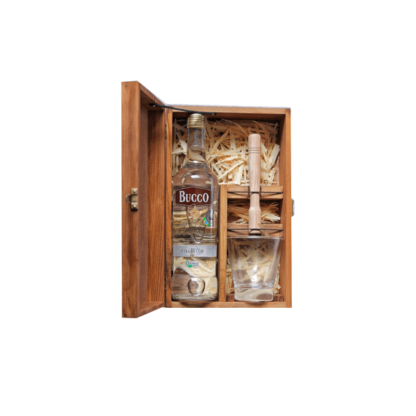 Kit Caipirinha em Caixa de Madeira e Cachaça