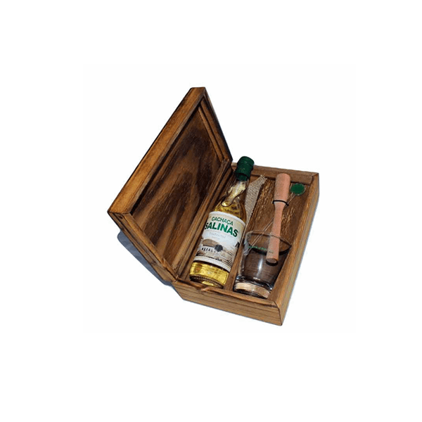 Kit Caipirinha em Caixa de Madeira e Cachaça