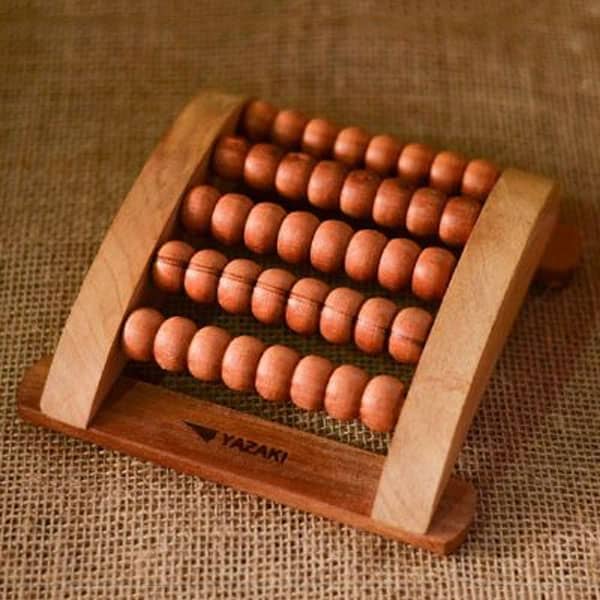 MASSAGEADOR DE MADEIRA POLÍTICO