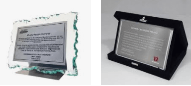 Placas de homenagem personalizadas