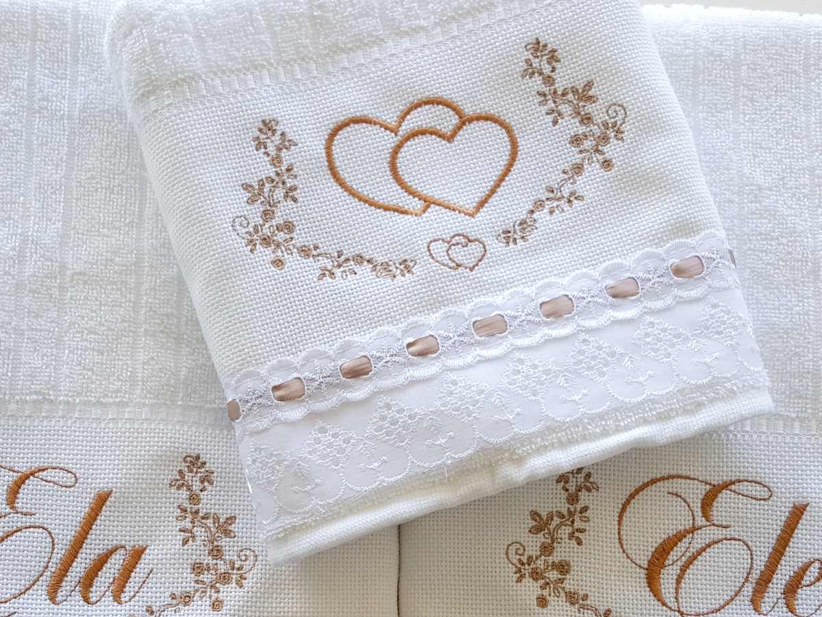 Toalhas bordadas personalizadas