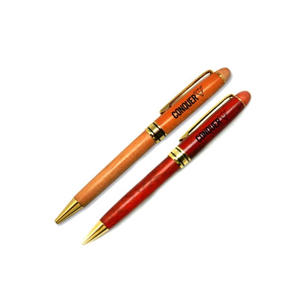 Caneta de Madeira com Detalhes Dourados Personalizada